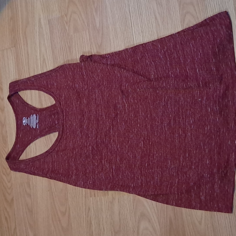 Size: L/G 12-14.  Brand: ATHLETIC Color: burgundy